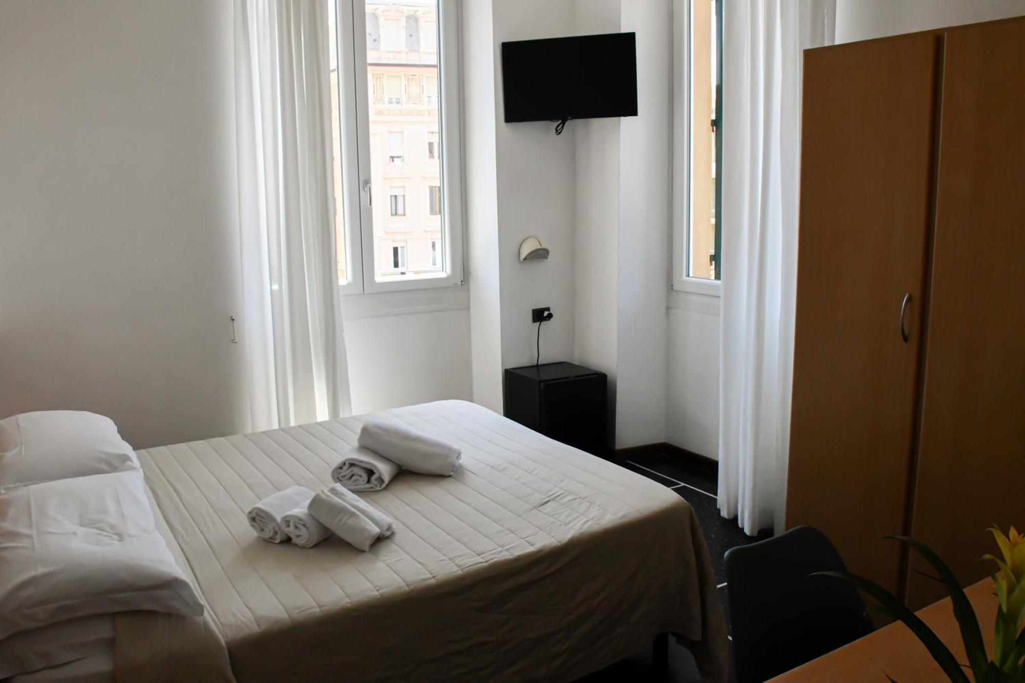 Hotel Le Palme Вараце Екстериор снимка