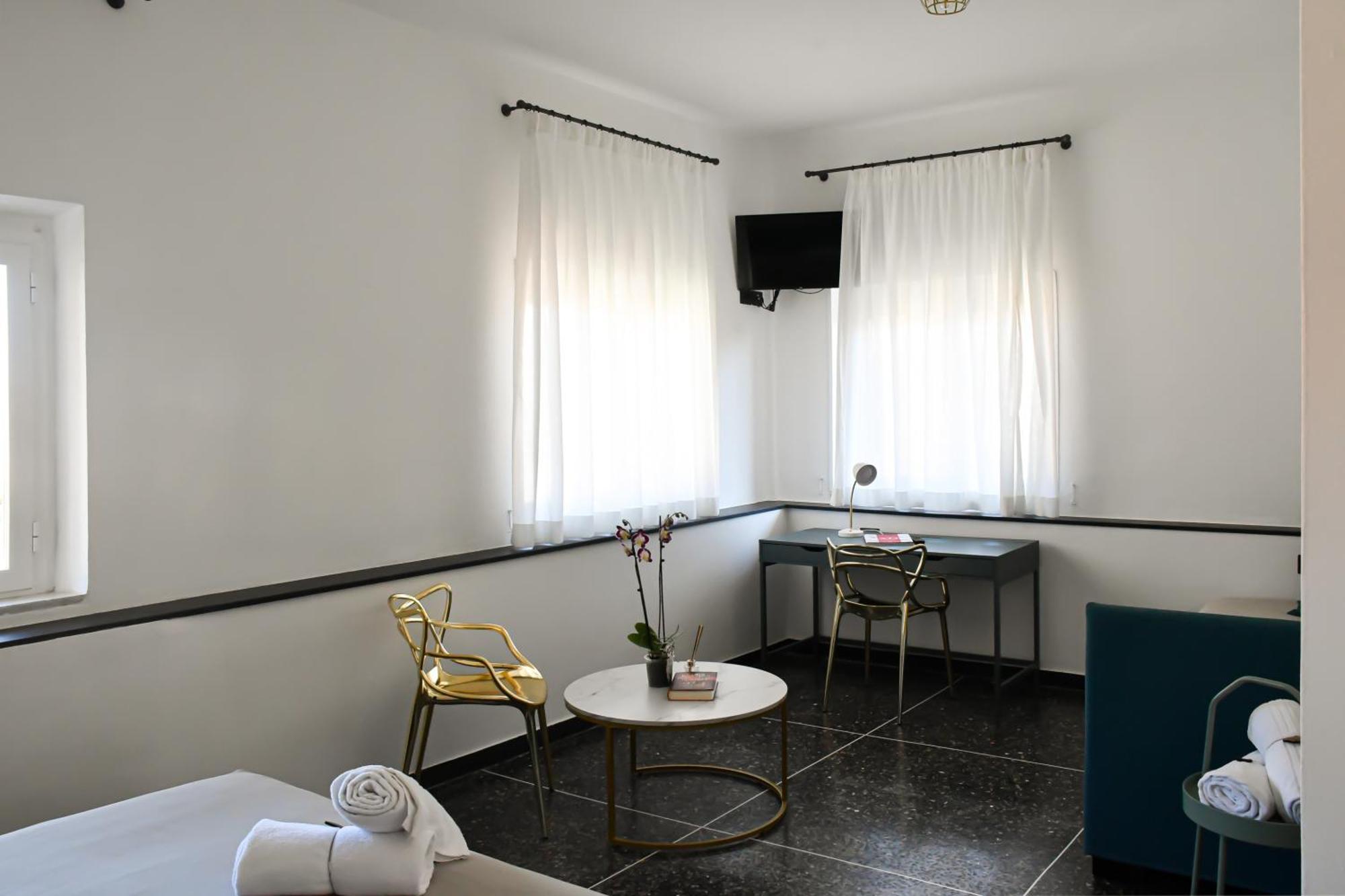Hotel Le Palme Вараце Екстериор снимка