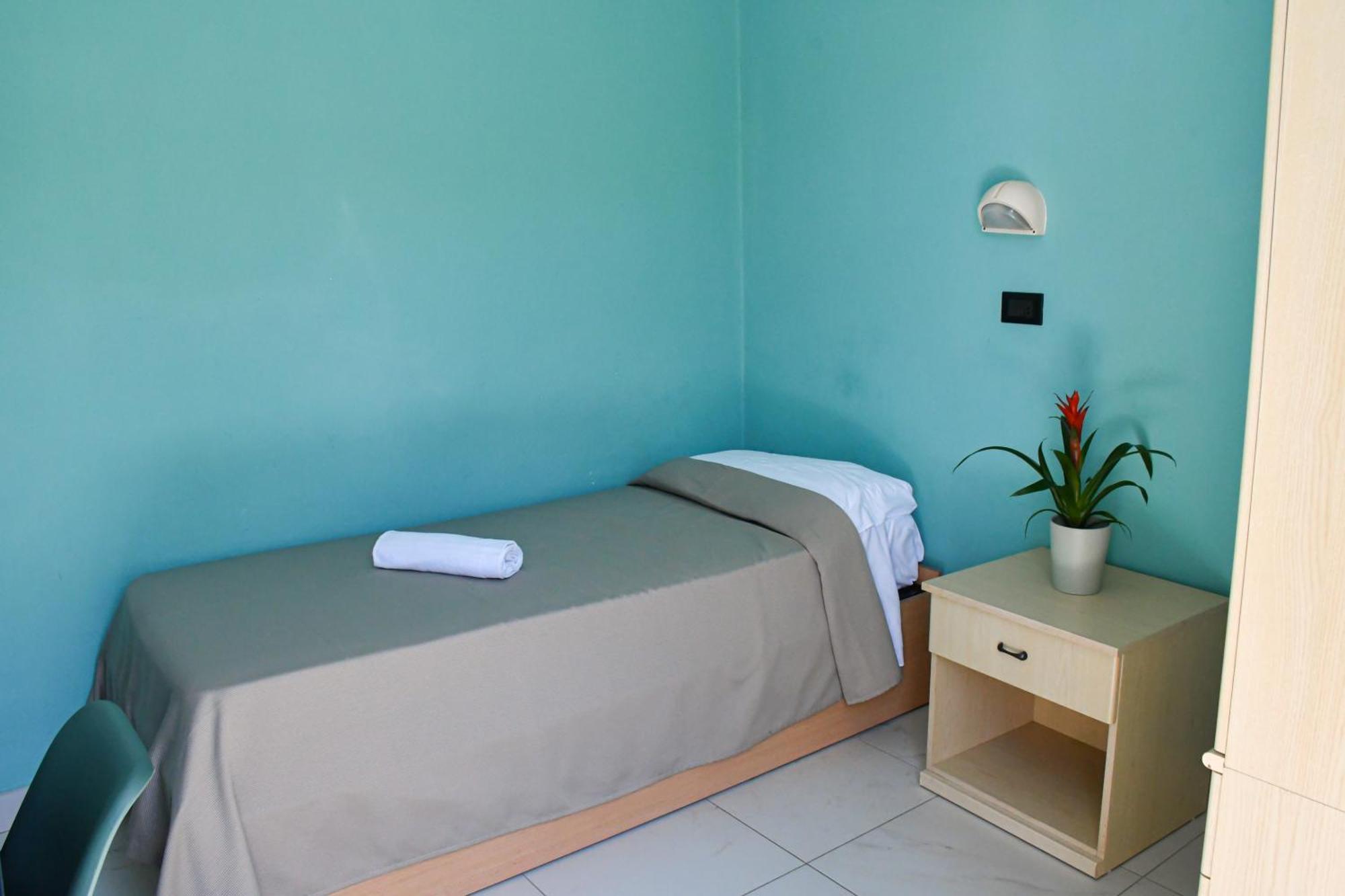 Hotel Le Palme Вараце Екстериор снимка