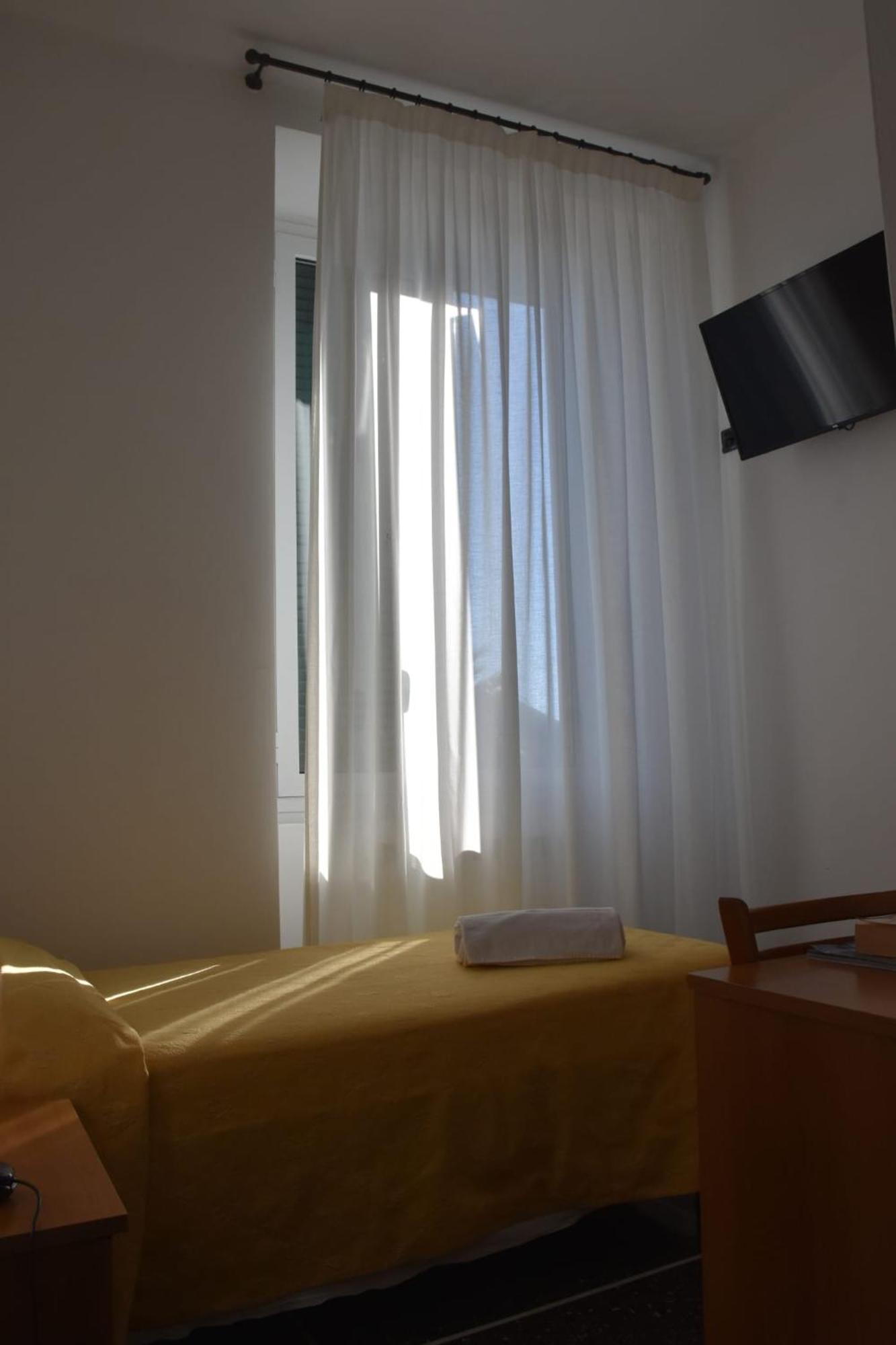 Hotel Le Palme Вараце Екстериор снимка
